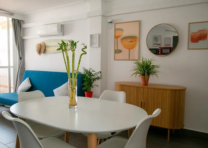 Calle Larga فوينخيرولا