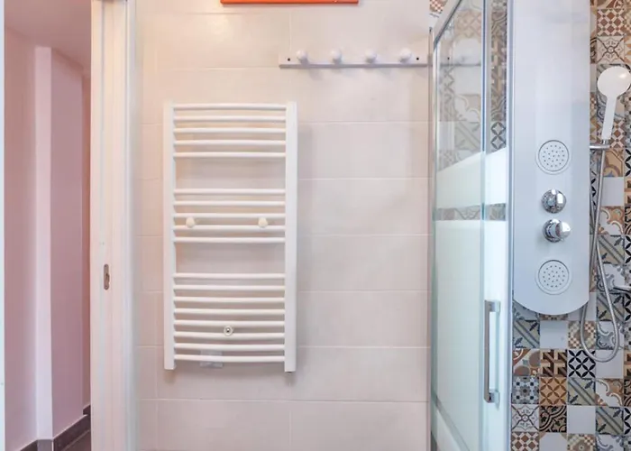 Calle Larga Apartment *